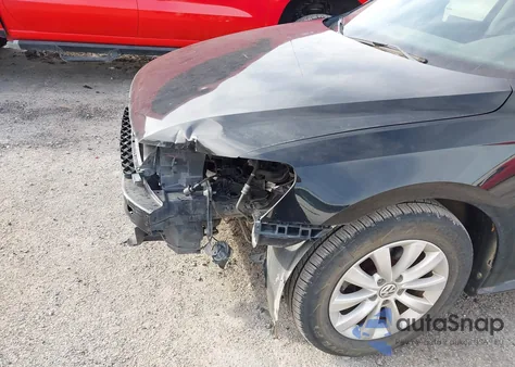 2013 Volkswagen Passat S from USA, damaged, VIN 1VWAH7A34DC094609